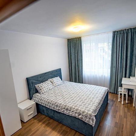 Apartament 3 Camere Royal Braszów Zewnętrze zdjęcie