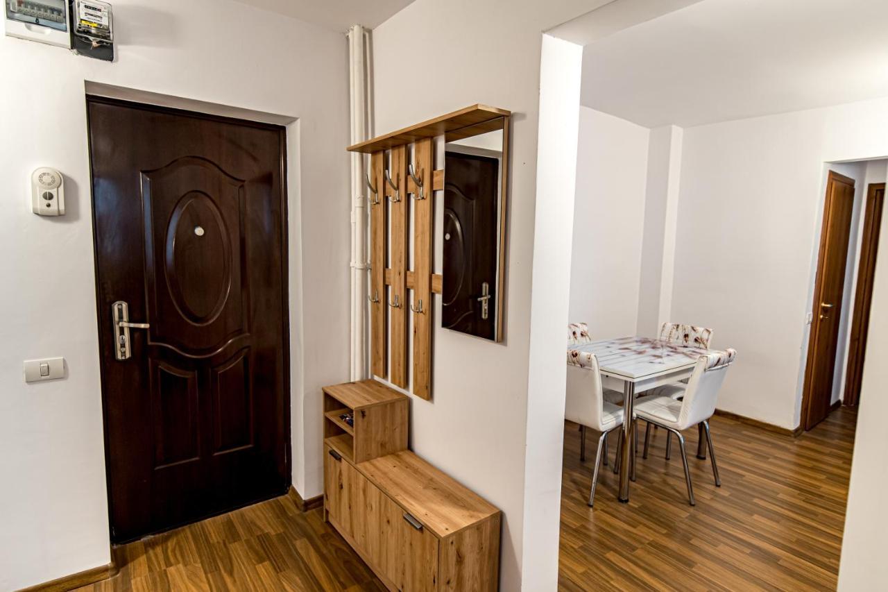 Apartament 3 Camere Royal Braszów Zewnętrze zdjęcie