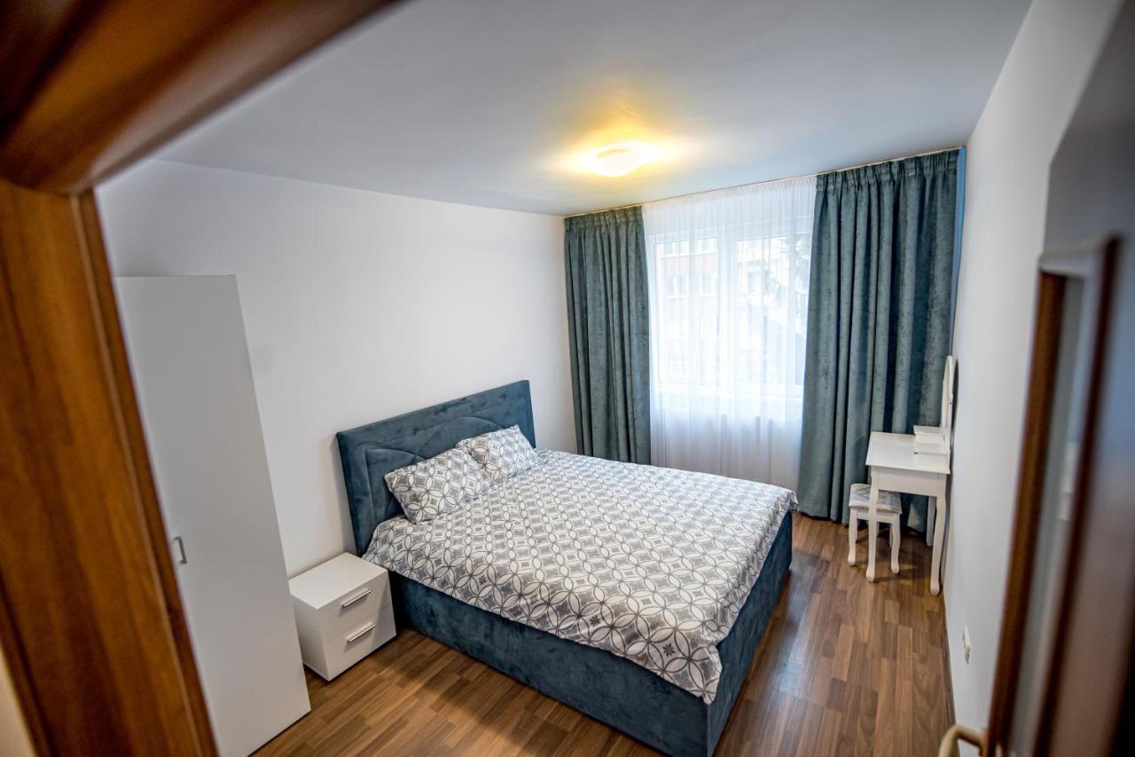 Apartament 3 Camere Royal Braszów Zewnętrze zdjęcie